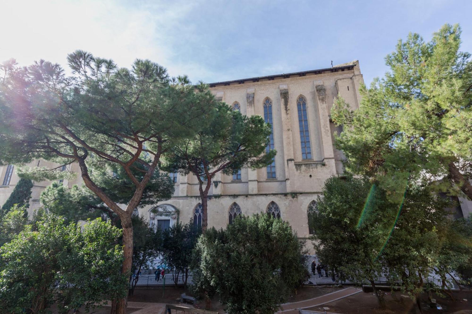 O' Munasterio E Santa Chiara Nápoles Exterior foto